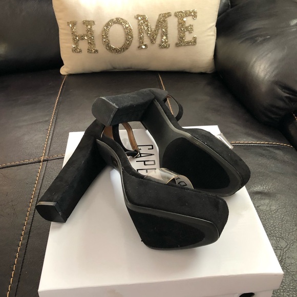 Cape Robbin Platform Sandals - Picture 4 of 5